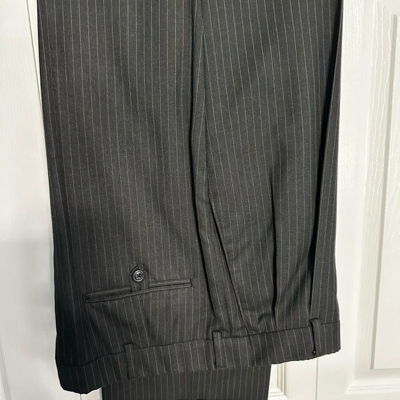 Haggar Dark Gray Pinstripe Men's Suit - Picture 2 of 5